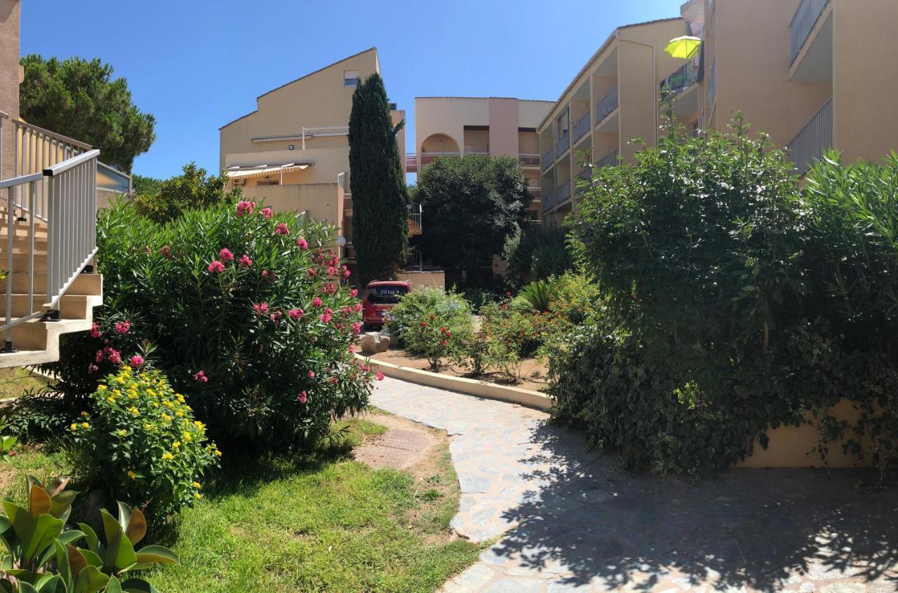 Duplex Renove Les Pieds Dans L'Eau Apartment Calvi  Exterior photo